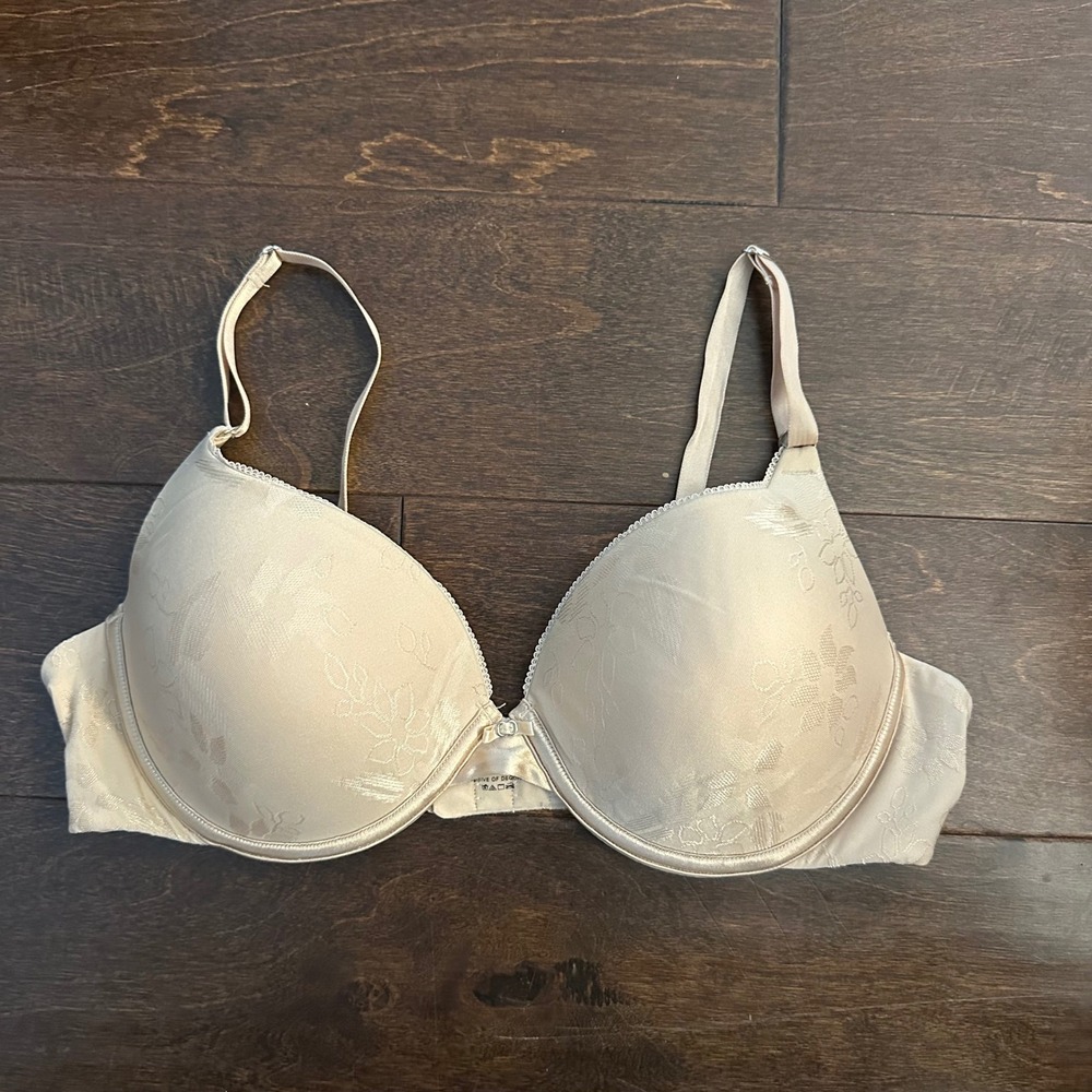 Lily of France Ego Boost Padded Underwire Bra Cream Jacquard Floral Print 36C